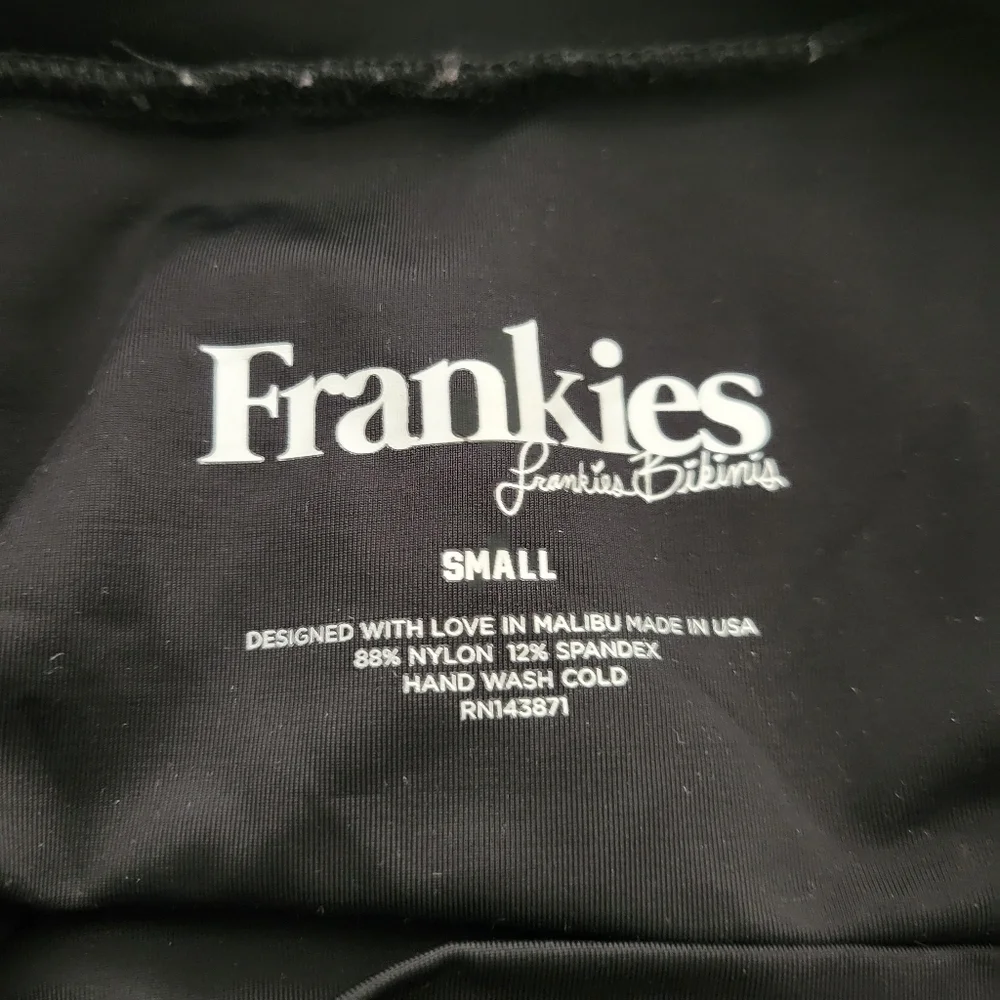 Frankie's Bikinis Black Bikini Bottoms Size Small
